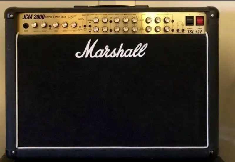 Marshall JCM2000 TSL122 100 wattos fullcsöves gitárkombó Gitárkombó