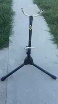 B&S Szaxofon, tenor, alt Gestell [April 6, 2019, 10:13 pm]