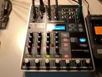 Edirol By Roland M 10DX Mixing desk [April 17, 2019, 9:07 pm]