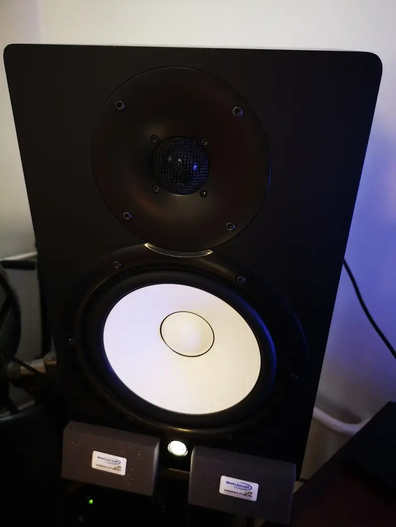 YAMAHA HS8 Aktív monitor