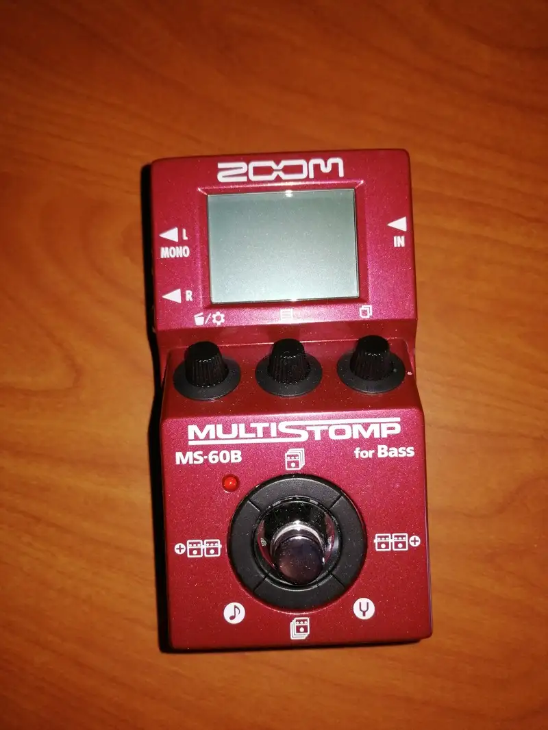 Zoom MS 60b Basszusgitár multieffekt