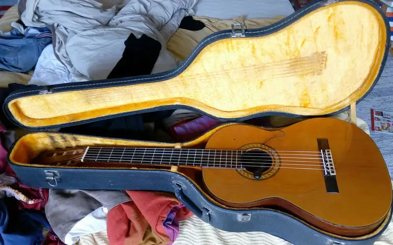  -Suzuki GA-150 Klasszikus gitár
