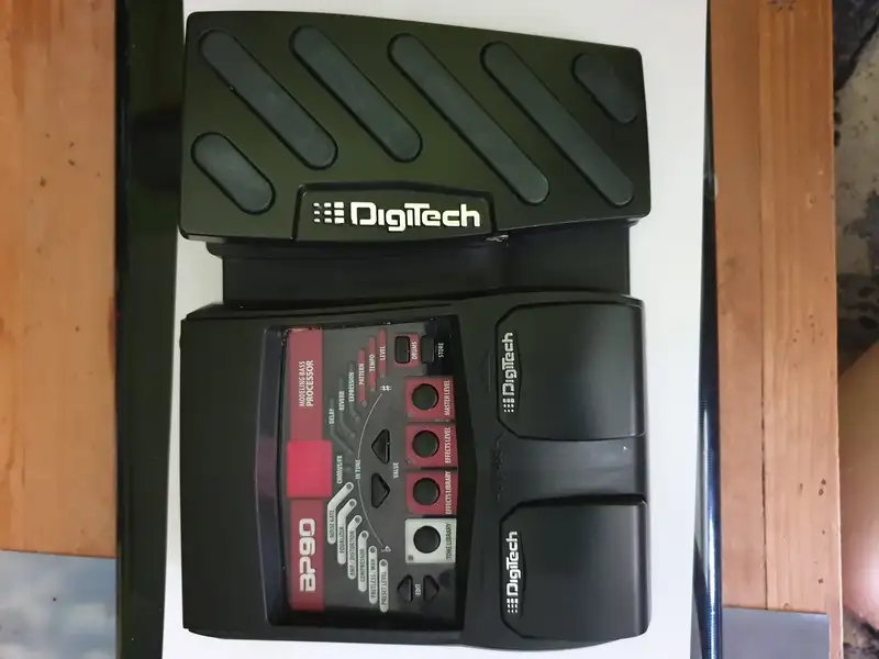 Digitech BP90 Bass guitar multi effect