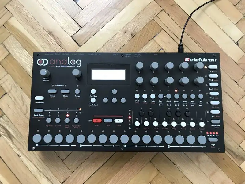 Elektron Analog Four MK1 Analóg szintetizátor