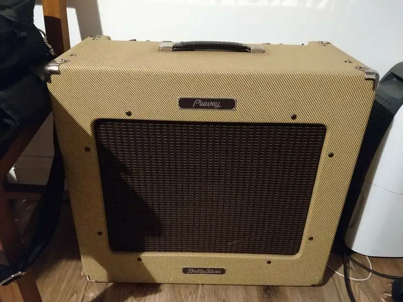Peavey Delta Blues 115 30 wattos fullcsöves gitárkombó Gitárkombó