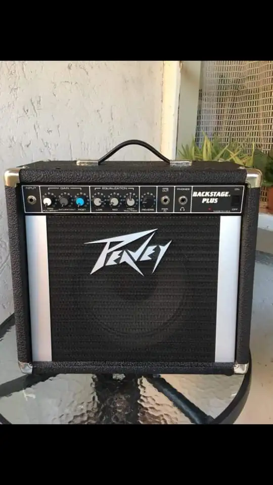 Peavey MADE IN USA Backstage Plus 35W Vintage + bőrtok Gitárkombó