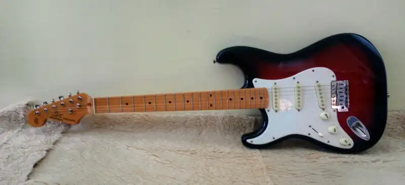 AV-Jefe Vintage handmade Elektrická gitara