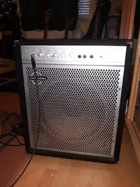 Calsbro Bass bomber Combo de bajo [April 16, 2020, 8:36 pm]