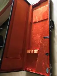 G&G Fender keménytok Basszusgitár tok [2019.08.14. 10:41]