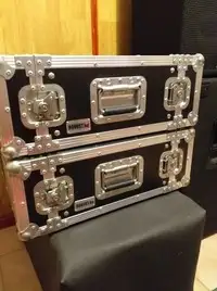 Robust 4U Rack box [August 11, 2019, 12:40 pm]