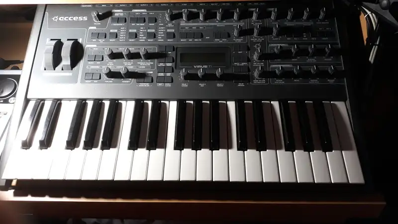  Virus TI Darkstar AD / DA konverter