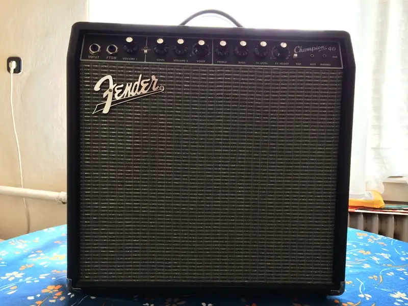 Fender Champion 40 Gitárkombó