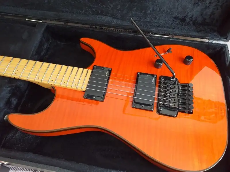 Godin Redline 3 E-Gitarre