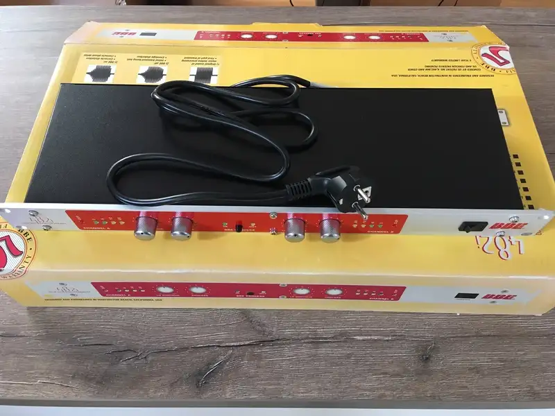 BBE 482 i Maximizer Effect processor