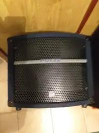 Yorkville PS110P Active sub bass [December 18, 2020, 5:12 pm]