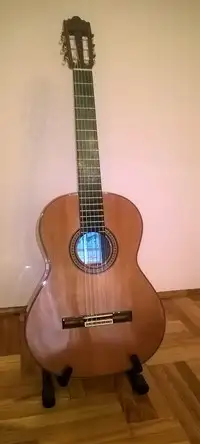 Ramirez 2E Guitarra clásica [October 20, 2019, 10:10 pm]