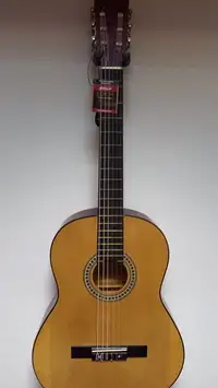 Romanza Classic Classic guitar [August 31, 2019, 4:08 pm]