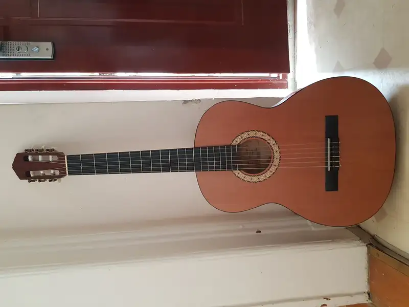  47710 Klassiche Gitarre