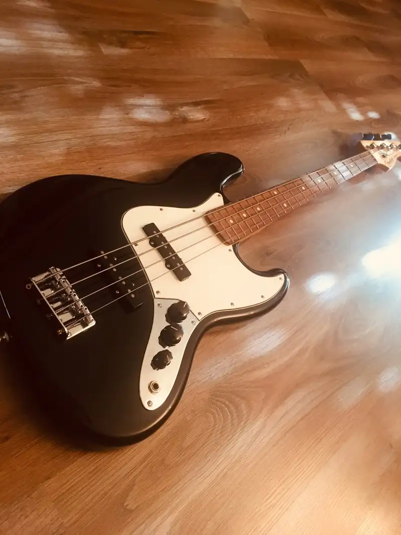 Fender Jazz Bass Basszusgitár