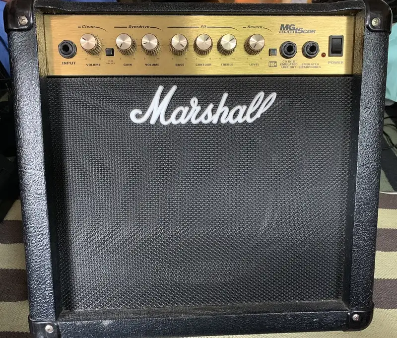 Marshall MG 15CDR Gitárkombó