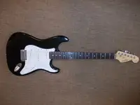 Collins Rockguitar Electric guitar [September 12, 2019, 7:01 am]