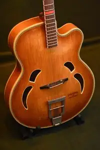 Hoyer Staccato Guitarra jazz [September 16, 2019, 4:53 pm]