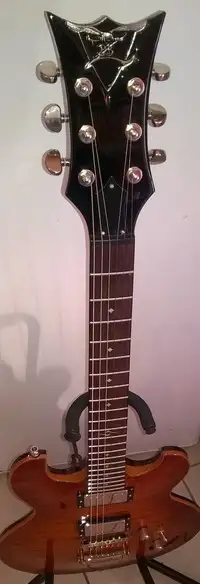 DBZ Imperial Electric guitar [October 15, 2019, 9:41 am]