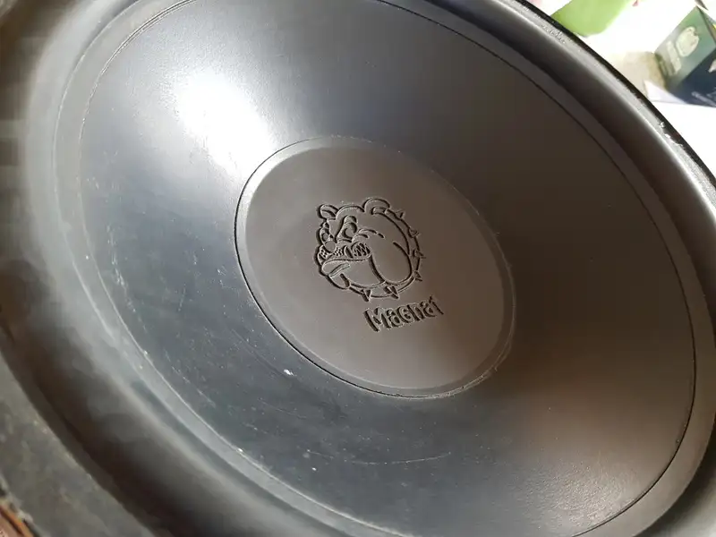 Magnat Power Bull 600 Altavoz