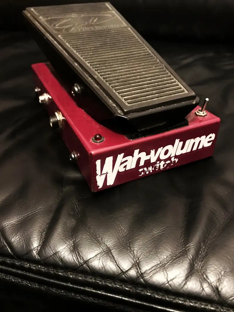George Dennis GD60 WAH-VOLUME-PEDAL Effekt Pedal
