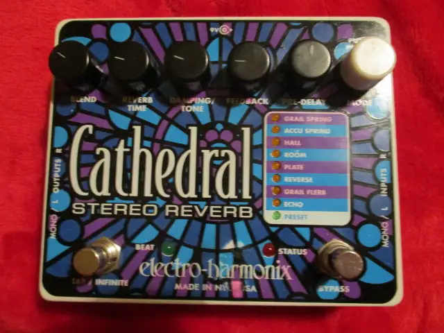 Electro Harmonix Cathedral Stereo Reverb + sok effekt Effekt pedál