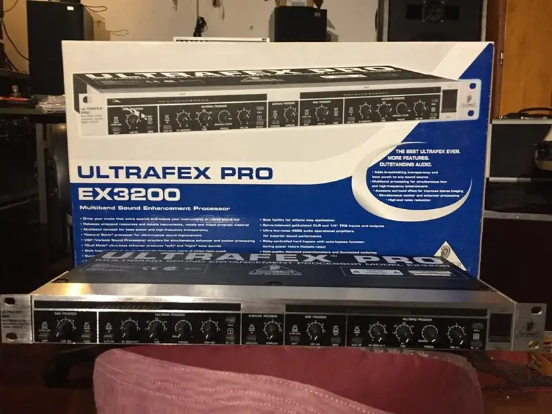 Behringer Ultrafex pro ex3200 Effekt Prozessor