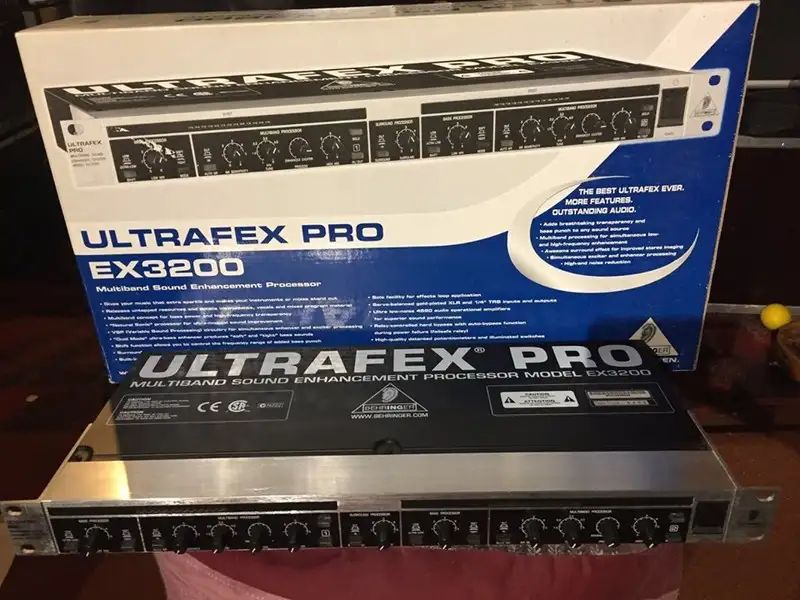 Behringer Ultrafex pro ex3200 Procesador de efectos en venta
