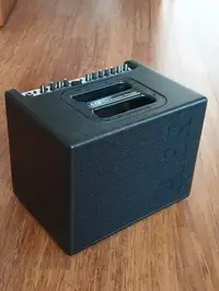 AER Compact 60 III Black Zosilňovač pre akustickú gitaru [November 4, 2019, 3:23 pm]