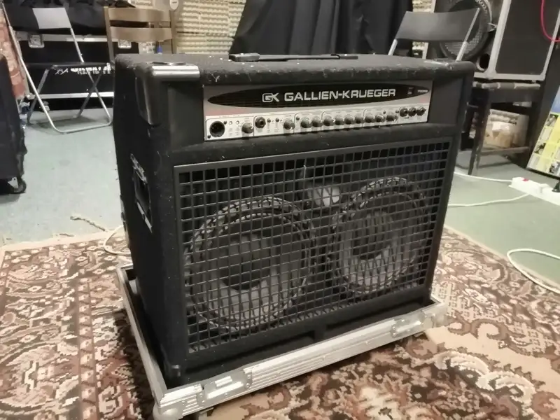 Gallien-Krueger 700RB-II 210 Bass guitar combo amp