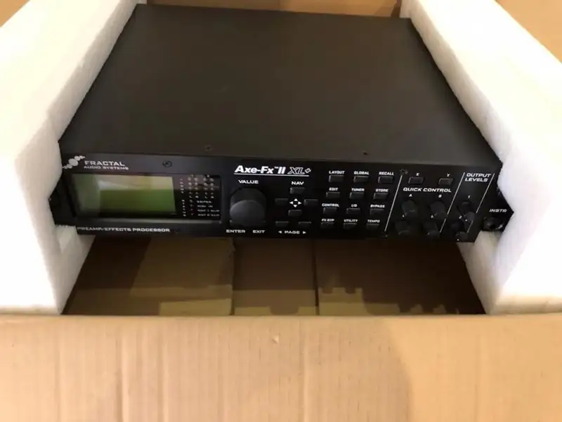 Fractal audio Axe-Fx II XL + Multi-effect processor
