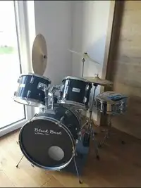 Golden Ton Black Beat Trommelset [December 8, 2019, 11:54 am]