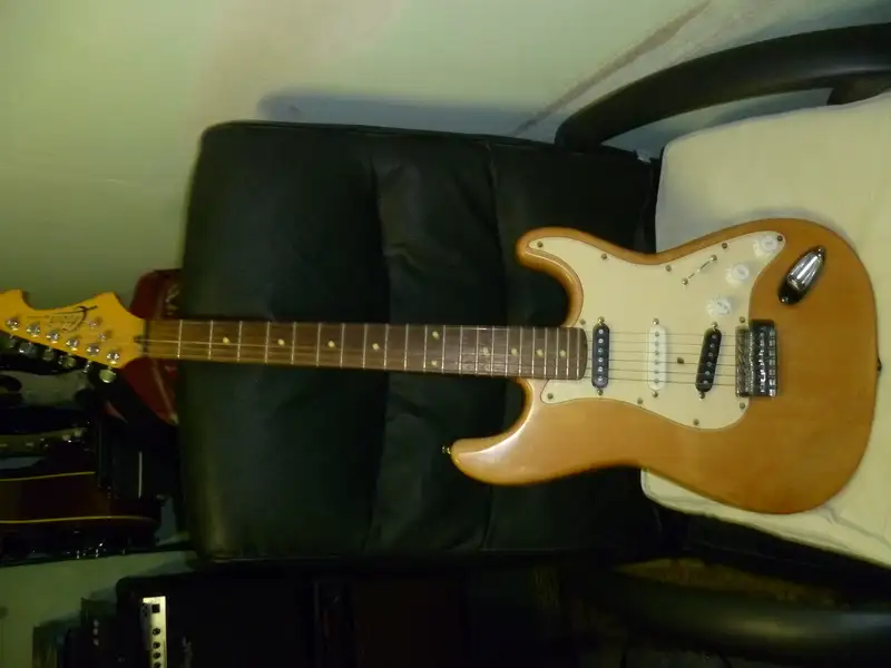  Srt Elektromos gitár