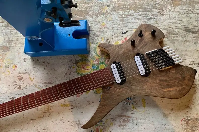 Peter Crow Design Elektromos gitár 7 húros