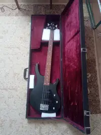 Mayones B4 Bass guitar [March 15, 2020, 4:59 pm]