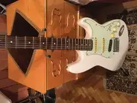 Maya SILVERSTAR Guitarra eléctrica [January 29, 2020, 10:45 pm]