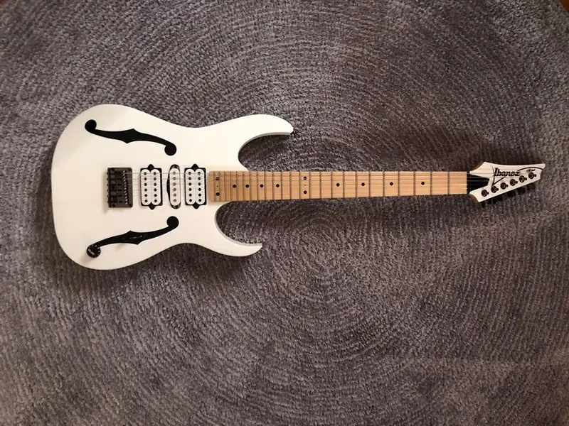 Ibanez PGM 301 WH Paul Gilbert Signature Guitarra eléctrica