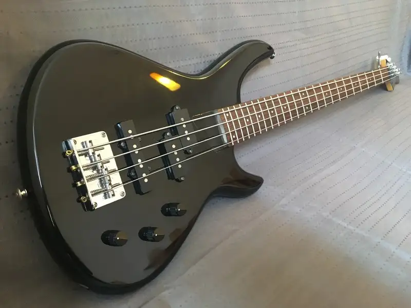 Aria Pro II Avante Series AVB-20-2 Korea Bass guitar for sale
