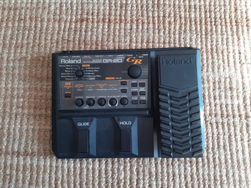 Roland GR 20 Gitarren-Synthesizer