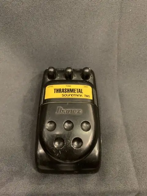 Ibanez Soundtank TM5 Thrash Metal Distortion Effekt pedál