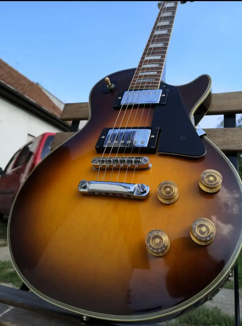  96-L Les Paul-style Elektromos gitár
