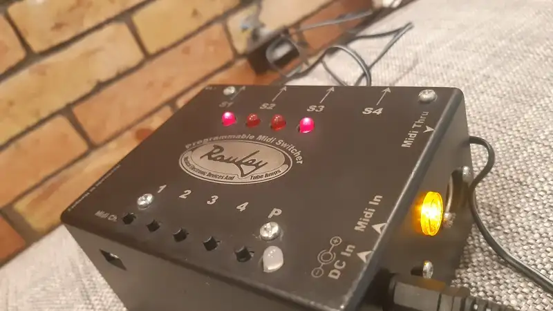 RAULEY Midi Switcher V1.1 MIDI lábkapcsoló