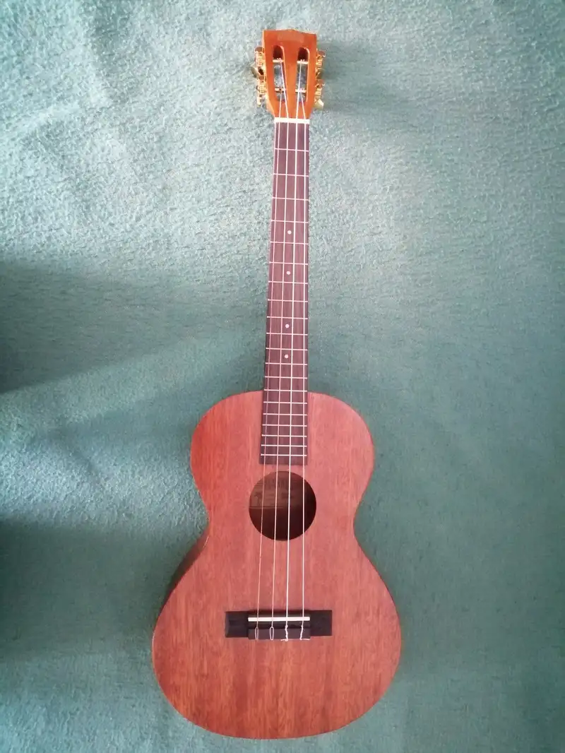 Mahalo MJ4 bariton ukulele Ukulele