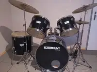 CGiant Black Beat Drum set [July 27, 2020, 9:25 pm]