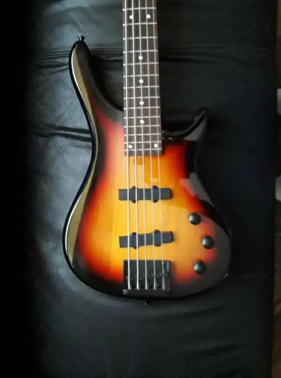 Challenge  Basszusgitár 5 húros