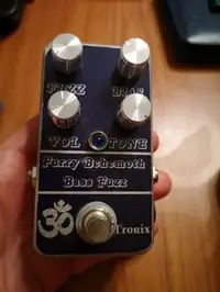 Omtronix Furry Behemoth Bass Fuzz Basspedal [September 30, 2020, 4:59 pm]